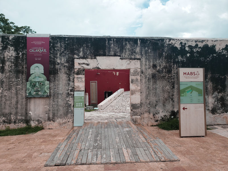 Baluarte de la Soledad e Museu Arquitetura Maya Campeche