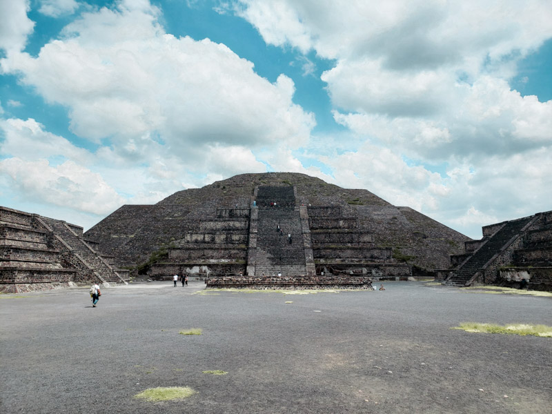 Pirâmide da Lua Ruínas de Teotihuacan México