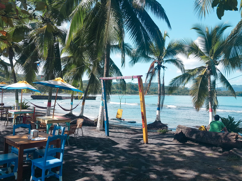 Bar na Playa Negra Puerto Viejo Costa Rica